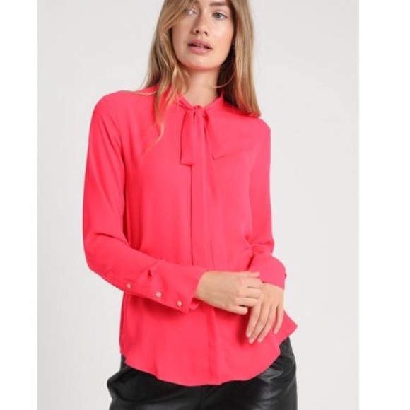 Banana Republic Tops - NWT banana republic hot pink silk blouse Banana Republic Tops - NWT banana republic hot pink silk blouse